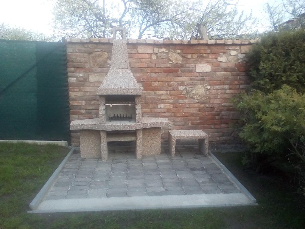 Apartman Relax-Chatka A Apartman Mikulov Dış mekan fotoğraf